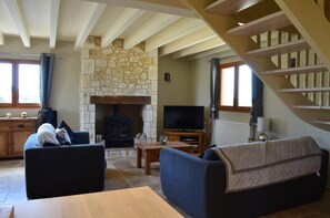 Smart TV, fireplace, video games, DVD player - Beautiful Perogordian Style House (Les Farges)