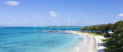Beach nearby, beach towels