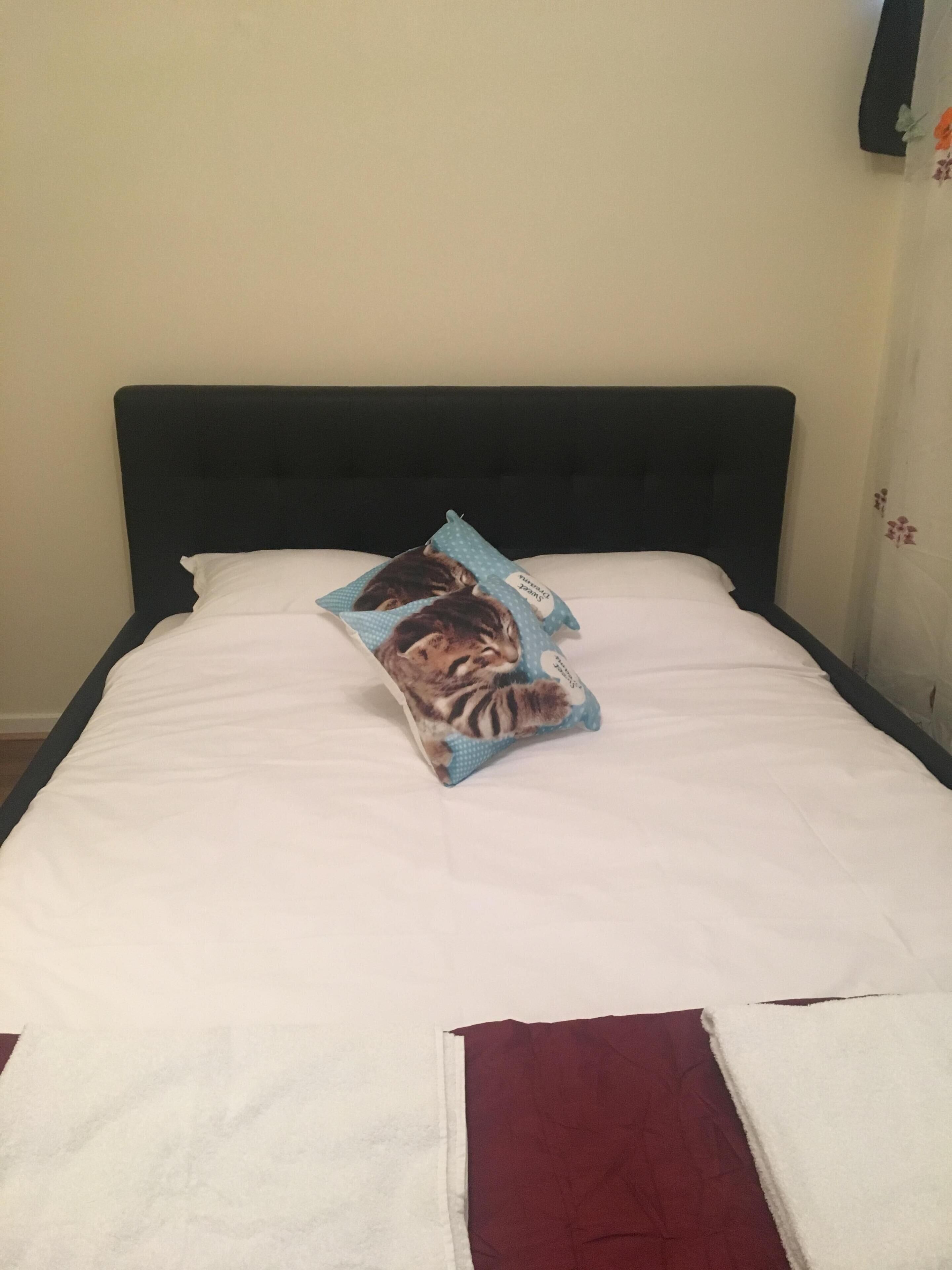 1 dormitorio, tabla de planchar con plancha, cuna de viaje y wifi gratis