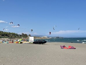 Vlak bij het strand, strandlakens