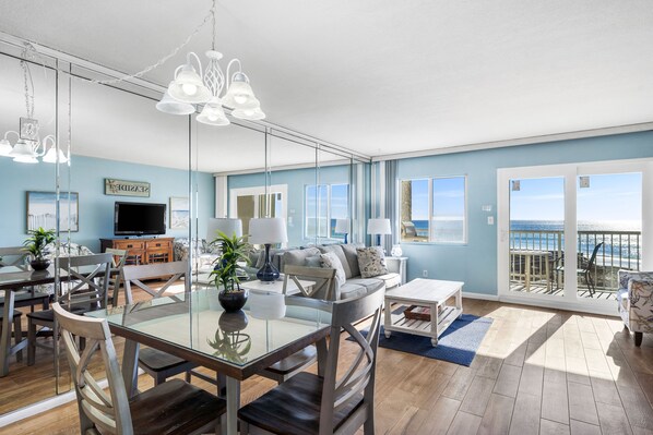 تلفزيون، مشغل دي في دي، مكتبة فيديو