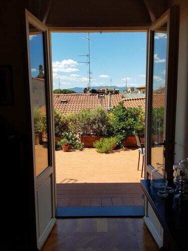 Die Dachterrasse mit Blick auf den Dom (nur 20 Minuten von Florenz)