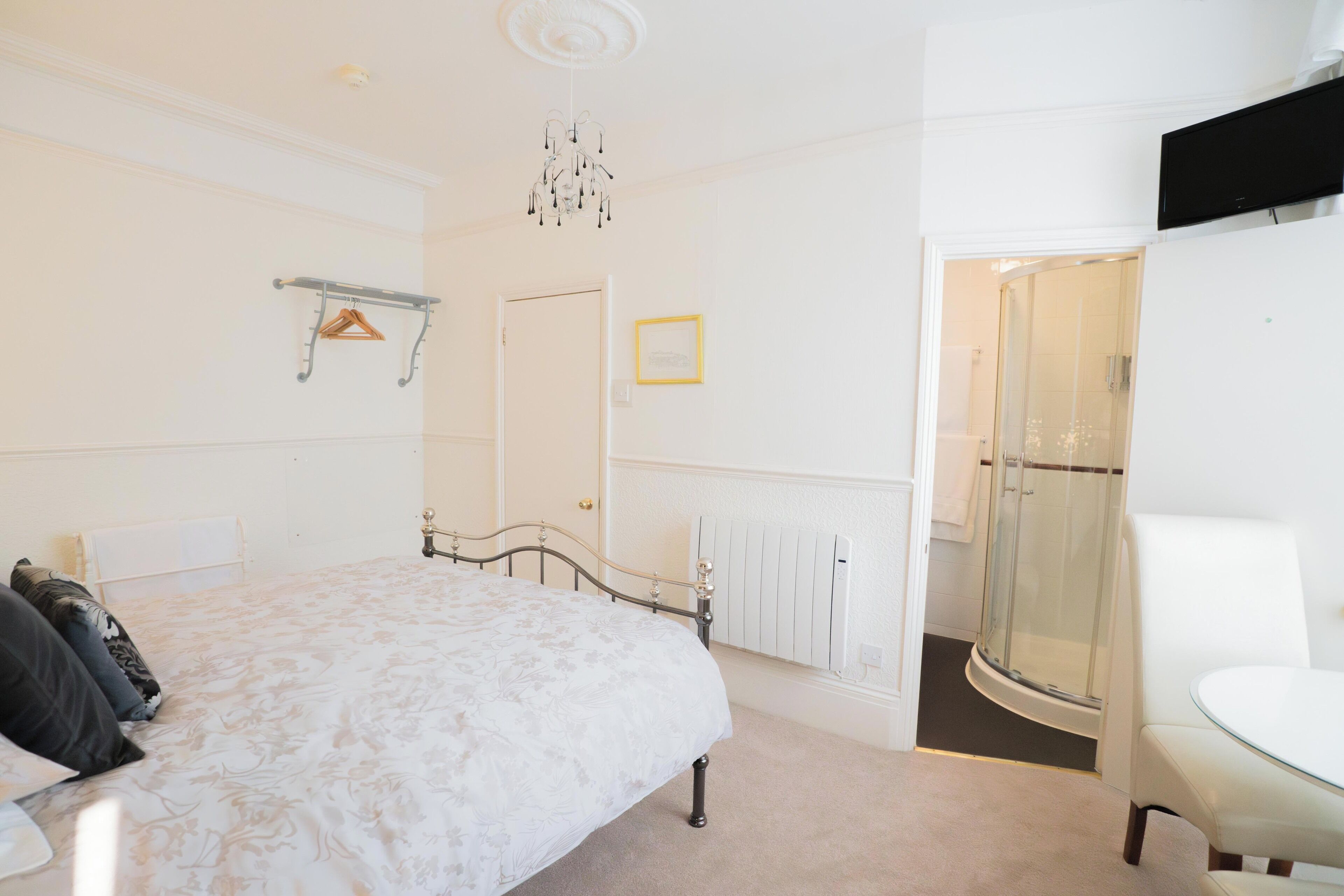 Individually decorated, individually furnished, soundproofing