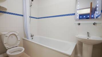 Combined shower/bathtub, hair dryer, bidet, towels