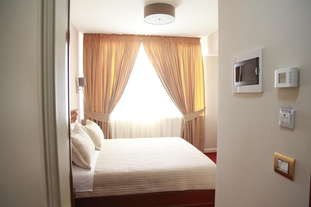 Soundproofing, WiFi, wheelchair access