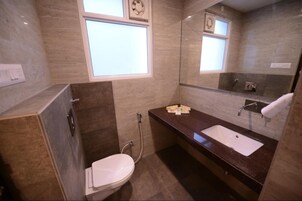 Ducha y cabezal de ducha tipo lluvia