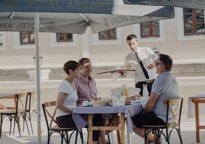 Outdoor dining - Hotel Argjiro (Gjirokastër)