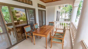 Villa | Terrace/patio