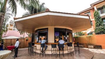 Poolside bar