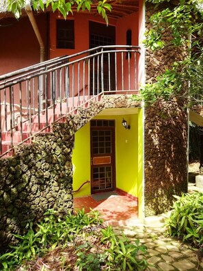 Exterior - Governors Club (Entebbe)