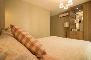 Room - Luxury Beachfront Apartment in Arraial do Cabo – Sea Views, Pools & BBQ (Cabo Frio)