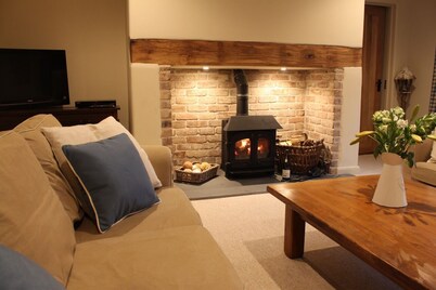 Luxury Cottage In Christow.  