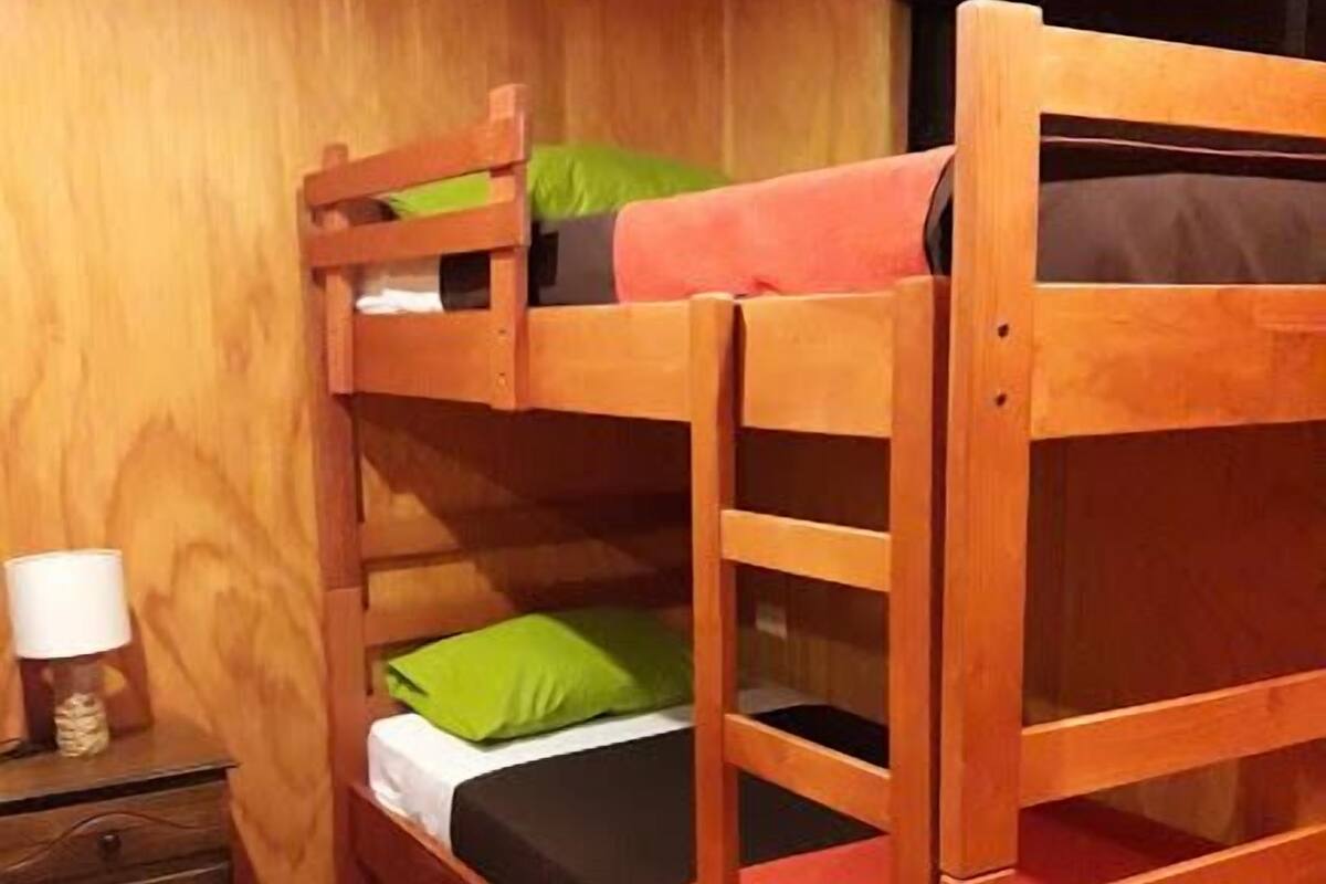 Standard Shared Dormitory, Women only, Shared Bathroom | Cadar katil 