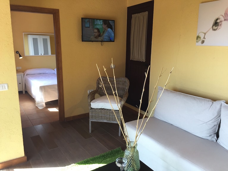 Casa En Las Afueras De San Sebastian, Pleno Contacto Con La Naturaleza - La Gomera
