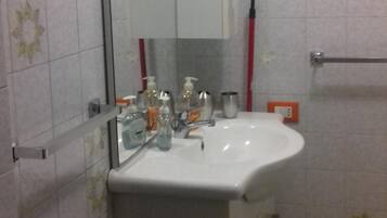 Haartrockner, Handtücher