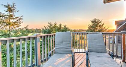 HOT TUB, Pets OK, Amazing View, Steps to Beach,Volleyball, Pool table (KGst)