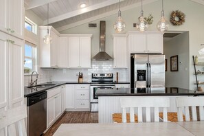 Fridge, microwave, dishwasher, coffee/tea maker