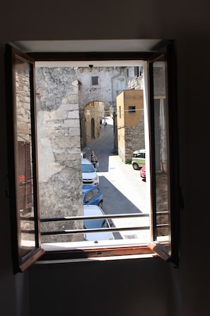 Interior - RENTAL ROOMS- APARTMENT historical center in the medieval village of Todi. (Todi)