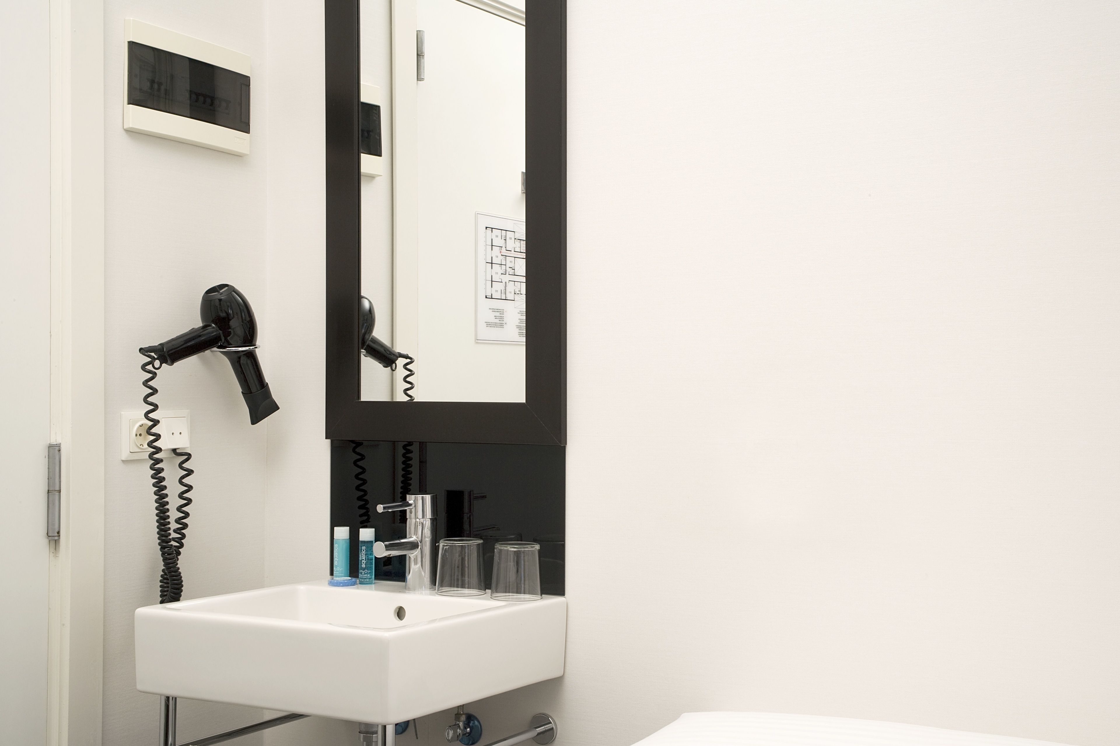 shower, rainfall showerhead, eco-friendly toiletries, hair dryer