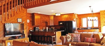 Spacious, Ski-In/Ski-Out Vacation Home for Large Groups