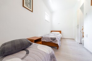 2 camere, accesso a Internet, lenzuola