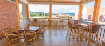 Cenetra Hotel