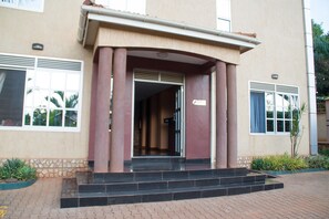 Fachada da propriedade