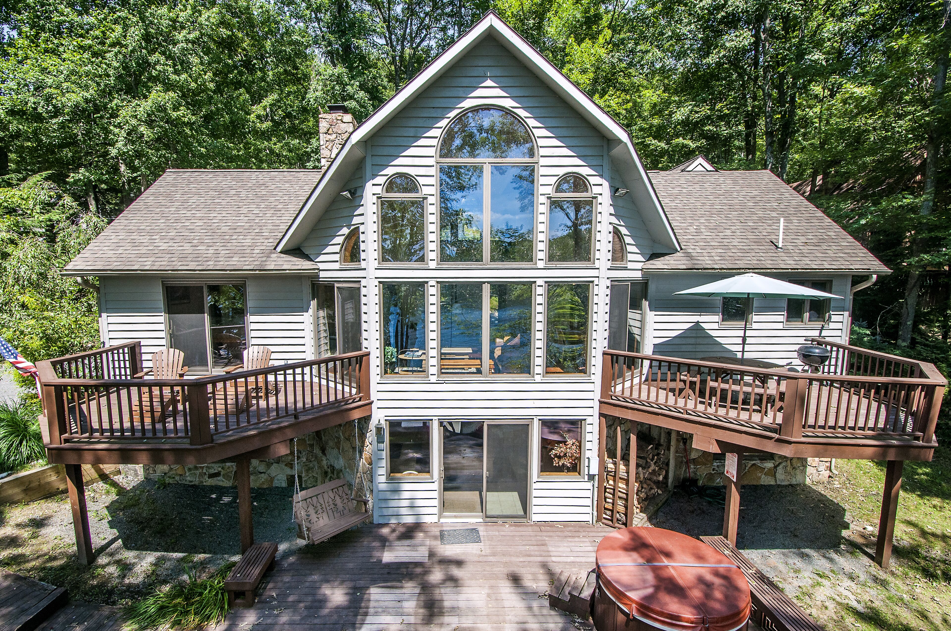 Eagle's Landing | Lakefront Home on Quiet Cove