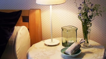 2 Schlafzimmer, Bügeleisen/Bügelbrett, Bettwäsche