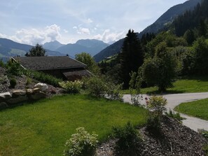 Property grounds - Apart Gerlossteinblick, mountains, Zillertal, skiing, hiking, biking, recreation, (Aschau im Zillertal)