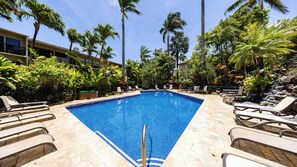 حمّام سباحة خارجي