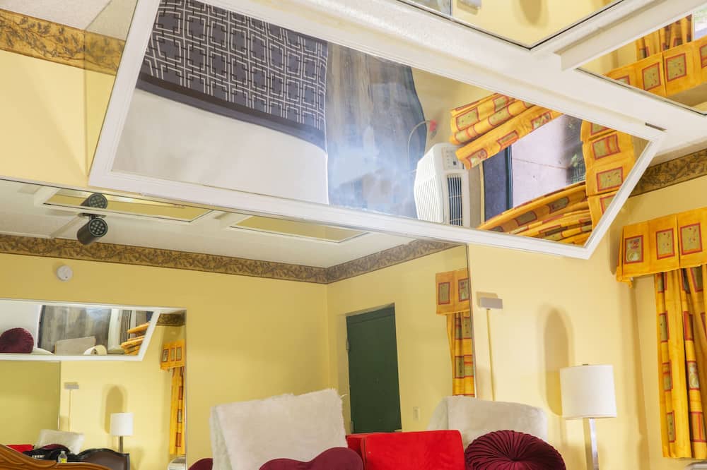 luxury hotels in Matteson