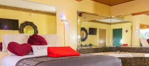 Suite, 1 Queen Bed, Jetted Tub | Desk, free WiFi - Luxe Inn and Suites (Dolton)
