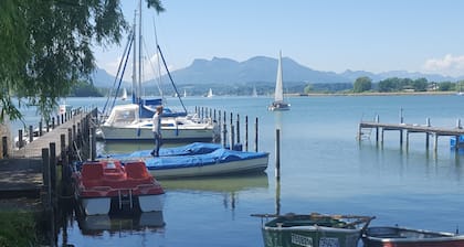 CHIEMSEE: Familienfreundl. Fewo (Paterre ca.70qm) in Top-Lage mit 2 Schlafzimmer