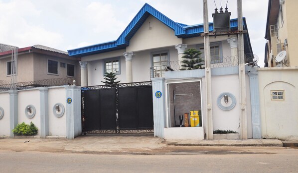 Voorkant van accommodatie