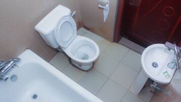 Standard Room | Bathroom | Combined shower/tub, deep soaking tub, rainfall showerhead