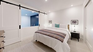 3 Schlafzimmer, Schreibtisch, Bügeleisen/Bügelbrett, kostenloses WLAN