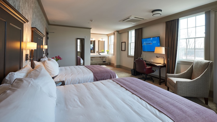 The Groton Inn