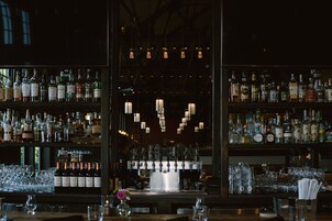Bar (en la propiedad)