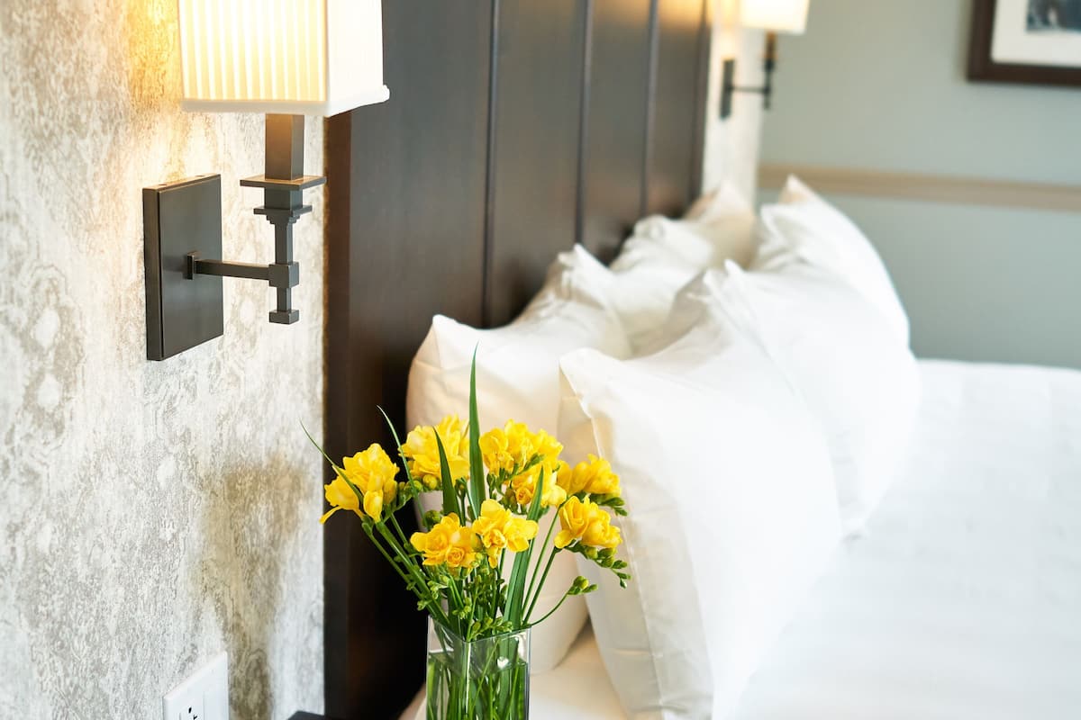 egyptian cotton sheets, premium bedding, desk, laptop workspace