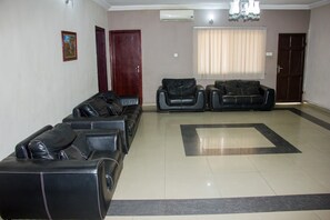 Apartment, 2 Bedrooms | Living area