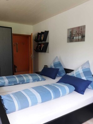 1 bedroom, iron/ironing board, travel crib, internet