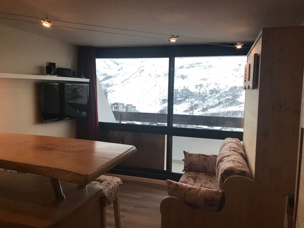 Interior - Studio Les Ménuires Building Le Brelin equipped for 2 adults + 2 children (Les Belleville)