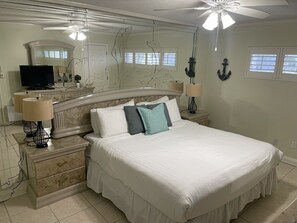 1 bedroom, iron/ironing board, free WiFi, bed sheets - Escape and Relax at this beach front paradise (214) (Destin)