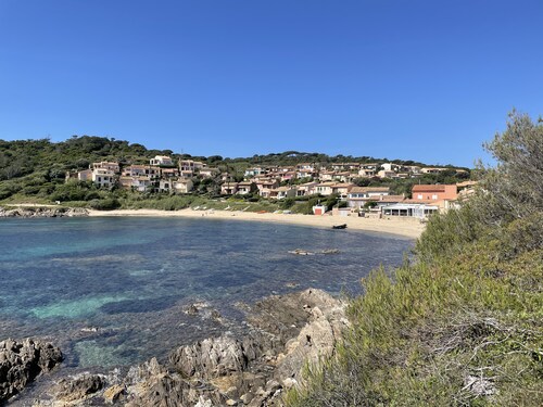 DREAM VIEW! Terrace, pools, tennis, parking, A/C, top WiFi (workation), 2 wc