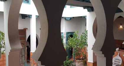 HOUSE NADIA AZEMMOUR THE PORTUGUESE CITY