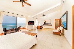 4 bedrooms, desk, iron/ironing board, WiFi