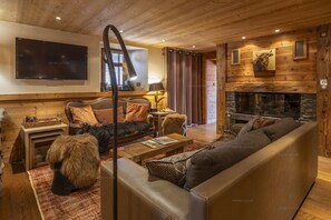 TV connectée, cheminée