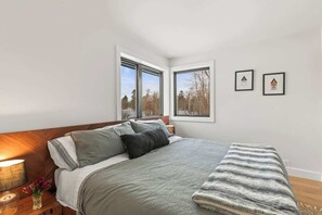 11 bedrooms, iron/ironing board, WiFi, bed sheets - Abode at Open Meadows, luxury estate, sleeps 23 (Wilson)