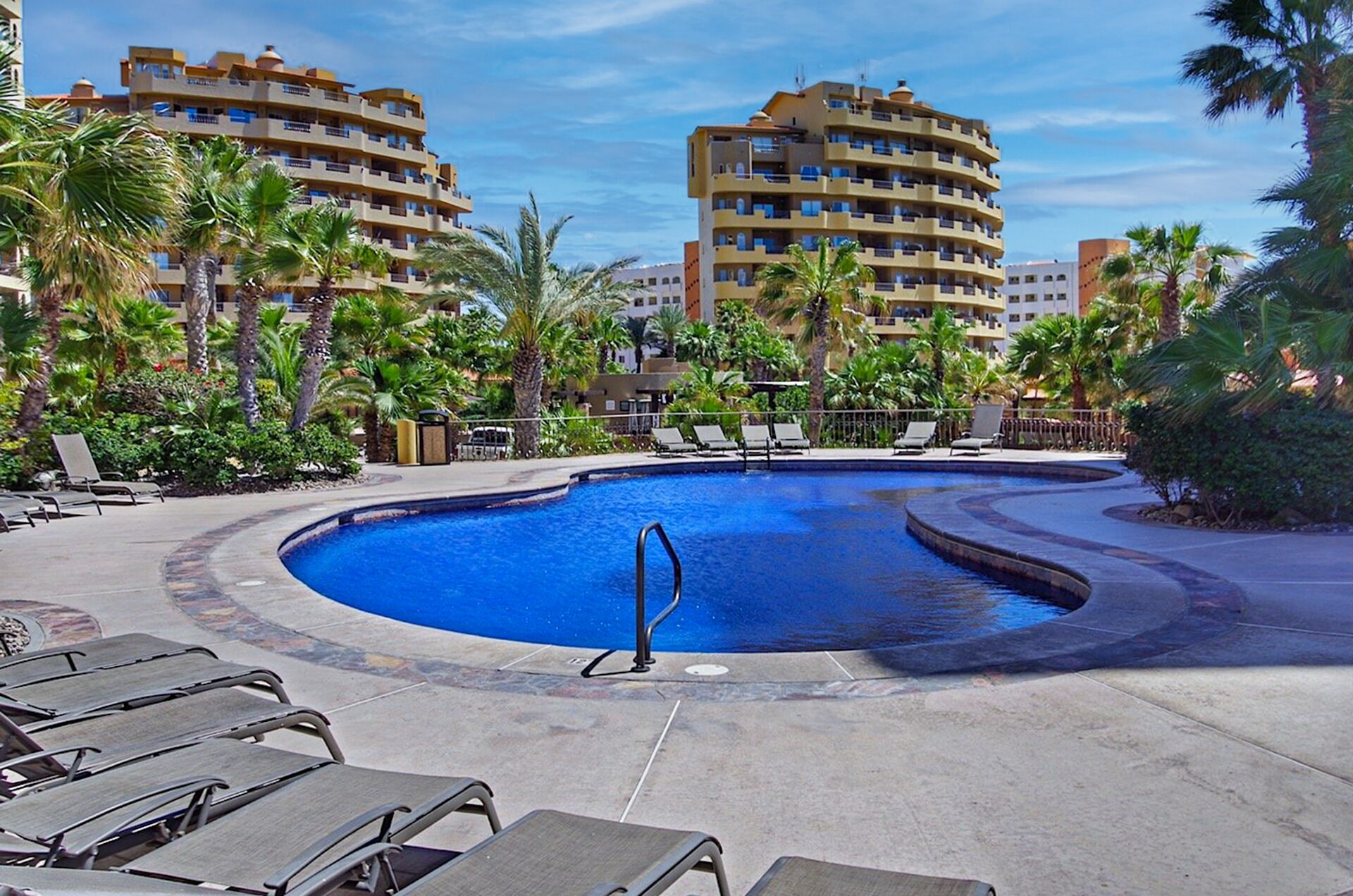 Et oppvarmet basseng